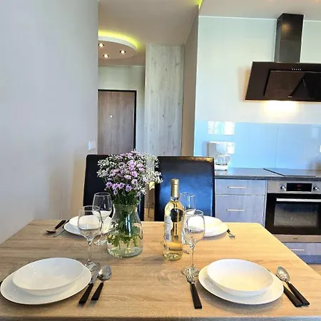 Triapart Skyline View Apartment *